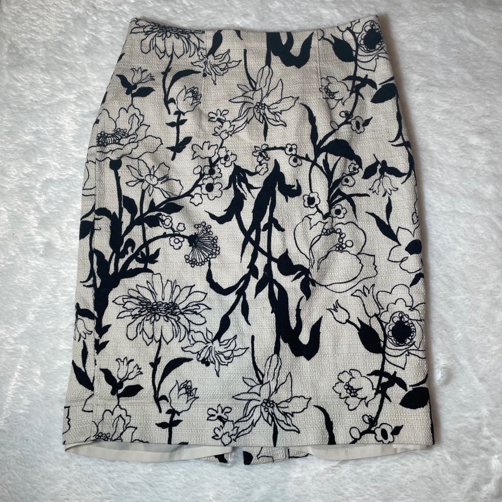 Ann Taylor Black Tan Floral Pencil Skirt 2 Cotton Blend Textured Lined Neutral
